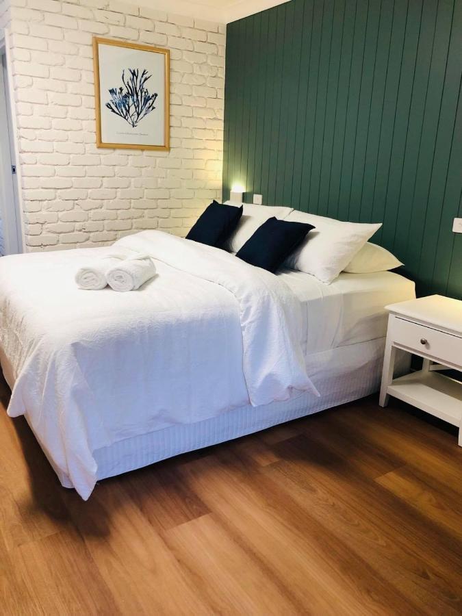 בטאו ביי Bay House Motel מראה חיצוני תמונה